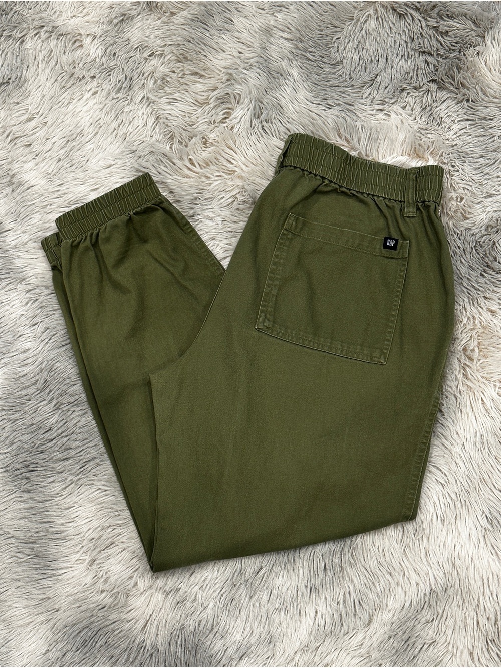 GAP Women's Olive Green Elastic-Waist Joggers with Back Patch Pocket
